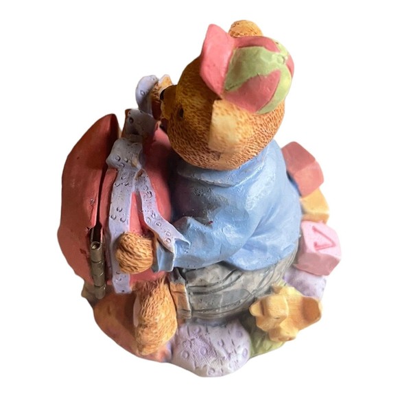 Vintage Resin Bear Holding Hinged Heart Baby Bears Inside Love Home Decor Figure - Picture 5 of 6